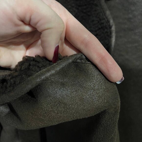 Oversized Faux Suede & Shearling Jacket - Chocolate Brown & Cozy! - Picture 4 of 4
